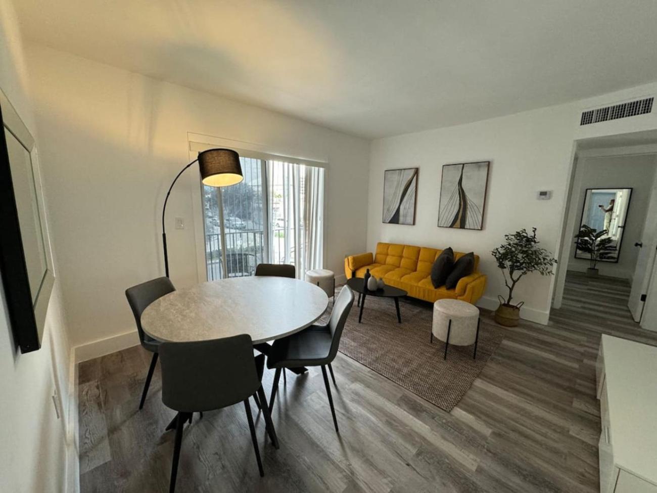 Remodeled Little Havanna Apartments Great Location Miami Exterior photo