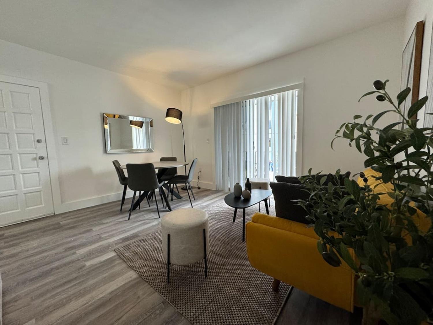 Remodeled Little Havanna Apartments Great Location Miami Exterior photo